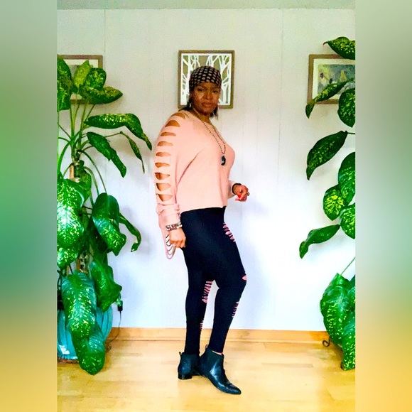 ✨ Ted Baker London✨ Black Leather Chelsea Boot W/Logo Detail - Picture 3 of 15